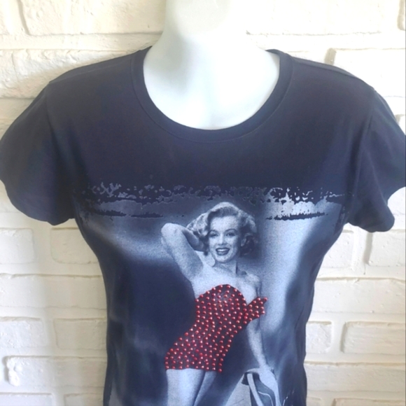 Marilyn Munroe Vintage T- shirt Tee Short Sleeves Black & Red Rhinstones Retro - Picture 3 of 8